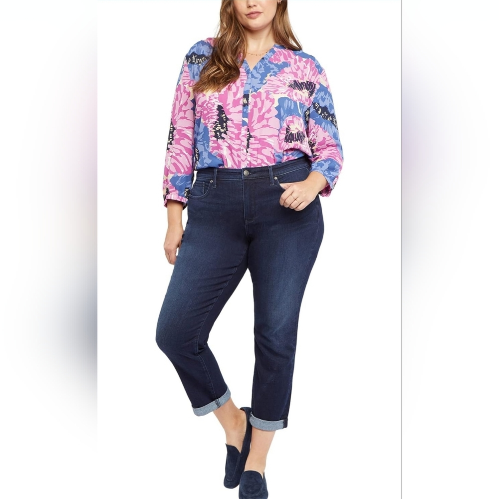 NWT NYDJ Margot Girlfriend Jeans in Plus Size with Roll Cuffs, 16 W
